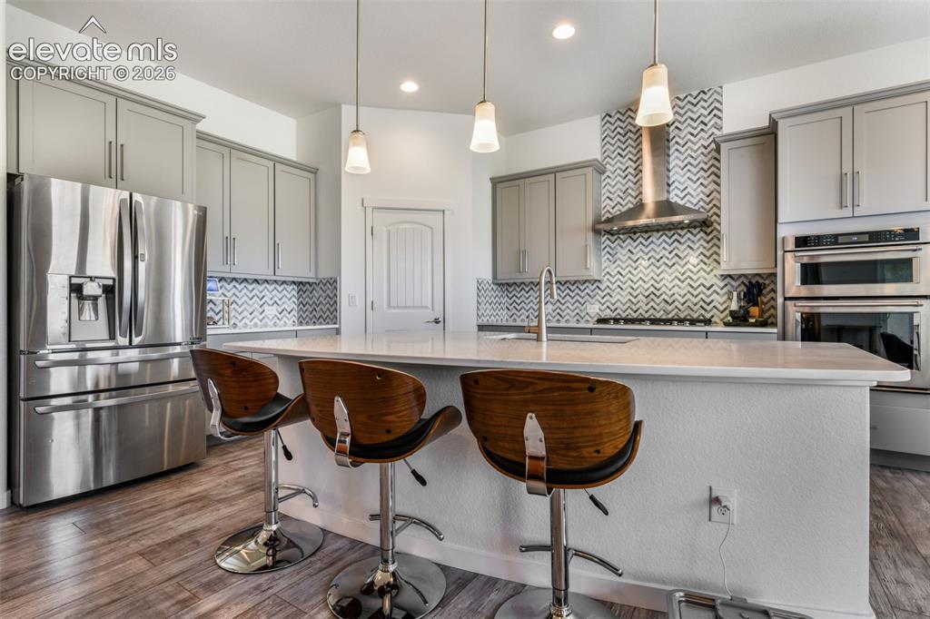 Image 9 of 50: Dining Area