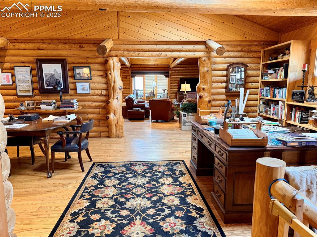 Image 10 of 49: Office