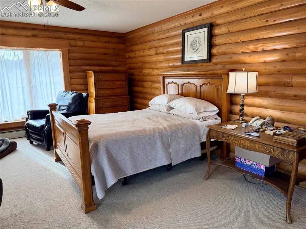 Image 13 of 49: Bedroom