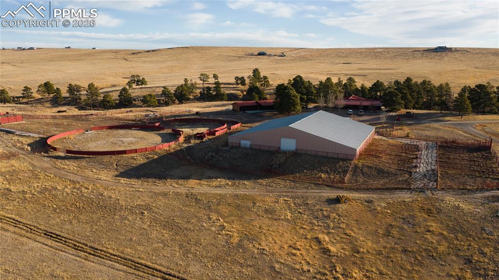 Image 6 of 49: Living Room