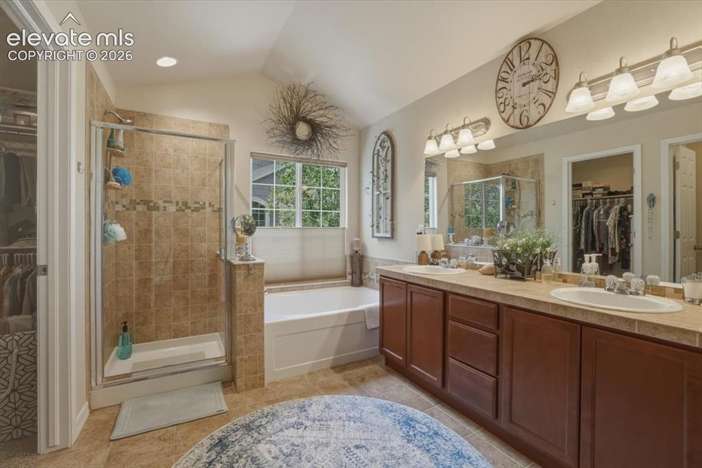 Image 5 of 47: Five piece primary bath.