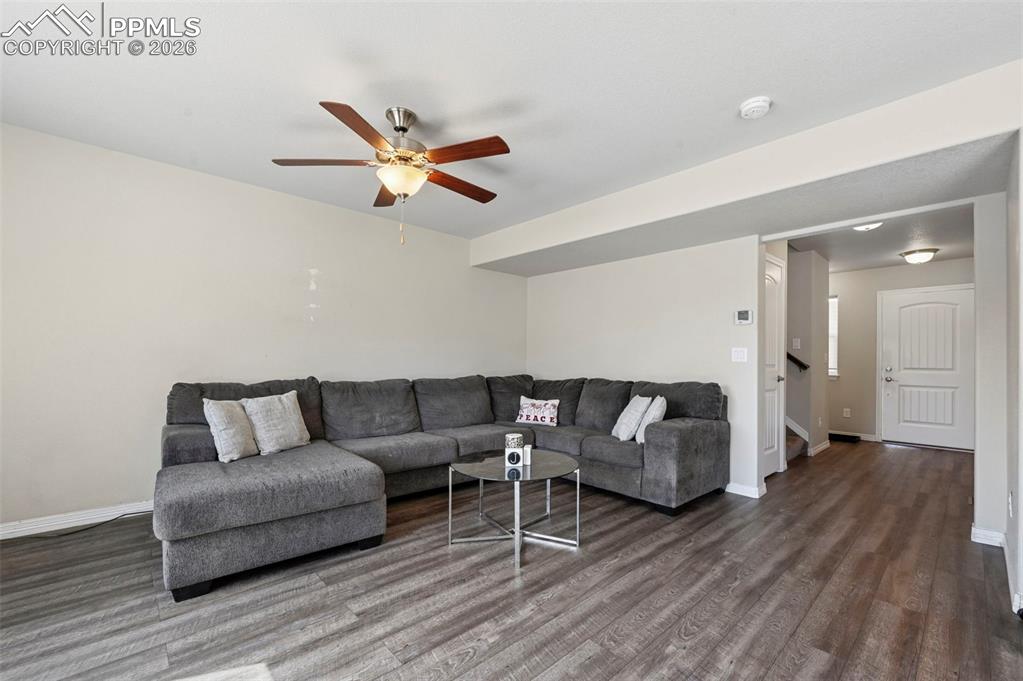 Image 11 of 33: Living Room