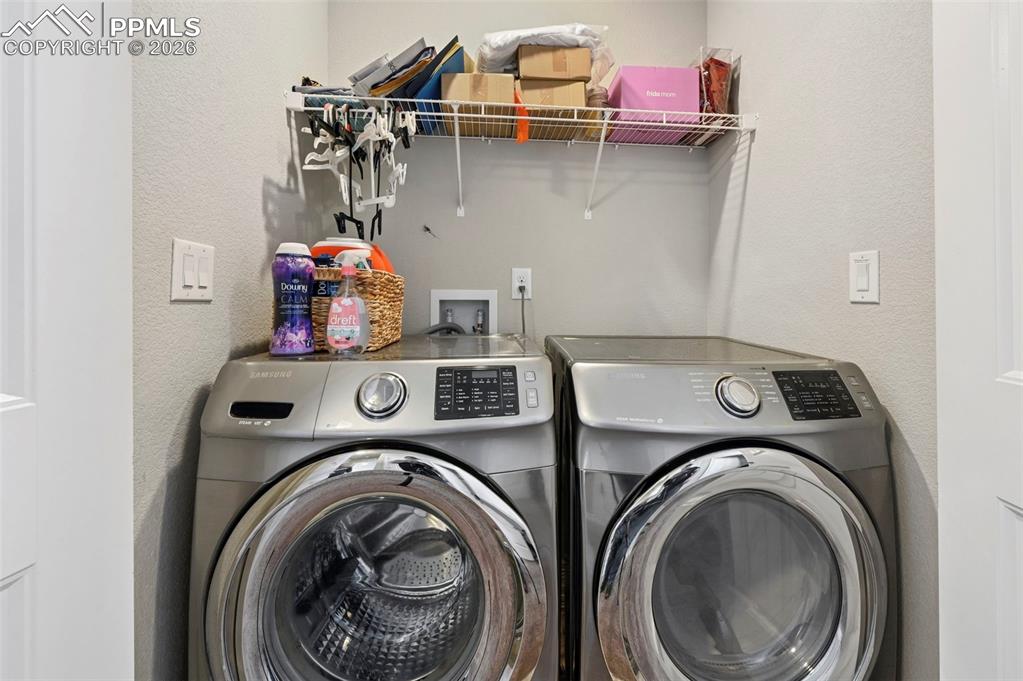 Image 15 of 33: Laundry