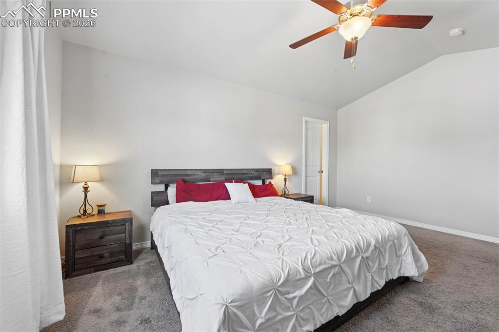 Image 24 of 33: Bedroom