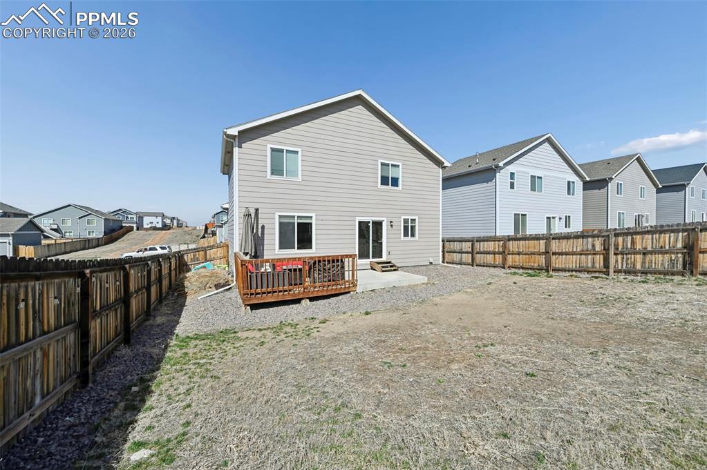 Image 31 of 33: Back of Structure