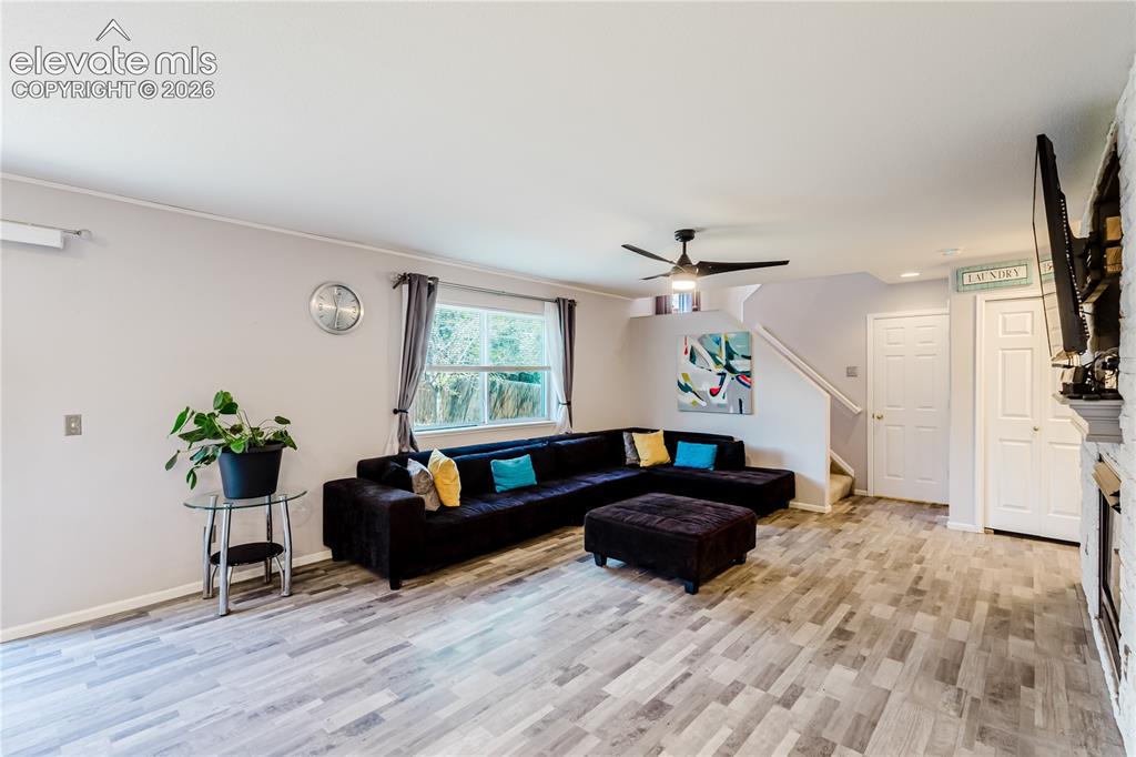 Image 11 of 29: Living Room