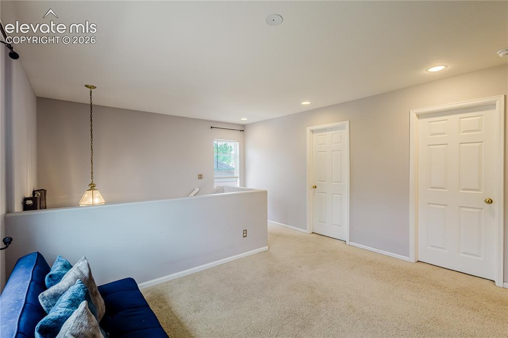 Image 15 of 29: Loft