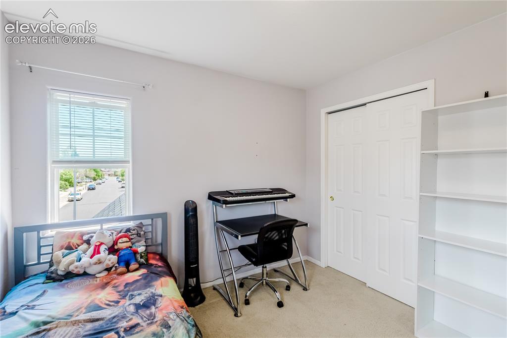 Image 26 of 29: Secondary Bedroom