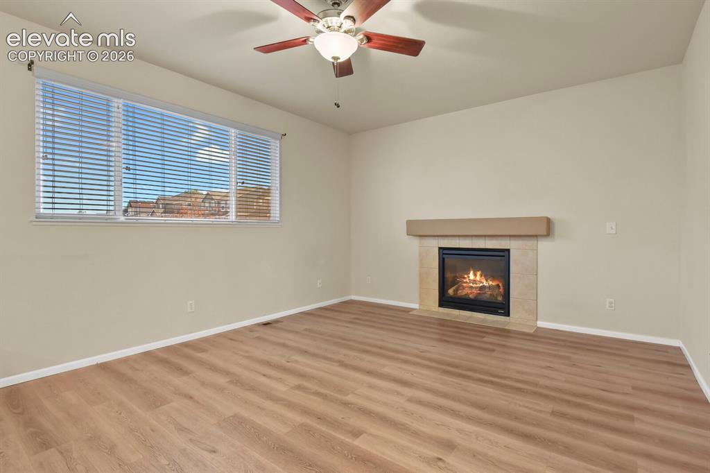 Image 15 of 43: Living Room