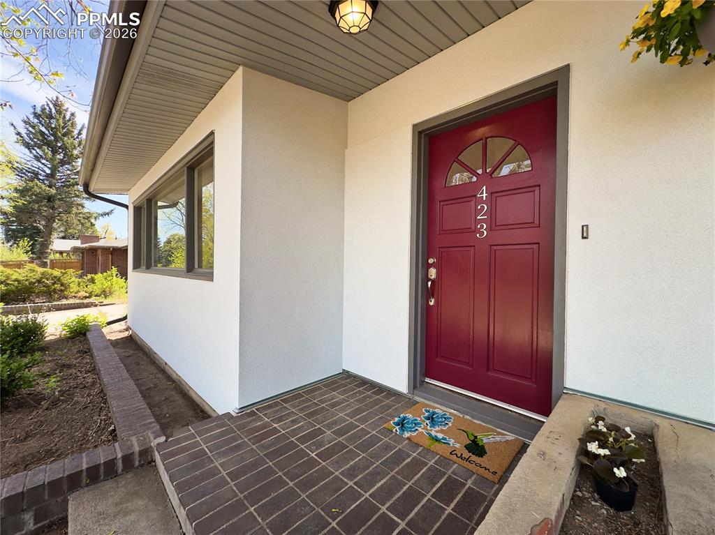 Image 5 of 37: Entry