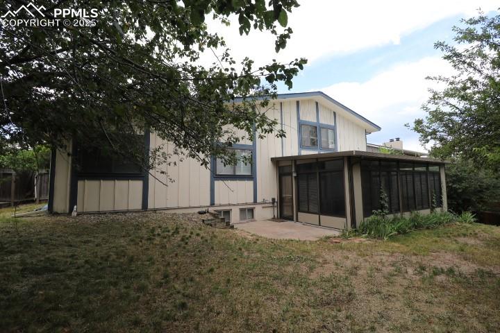 Image 31 of 32: Back of Structure