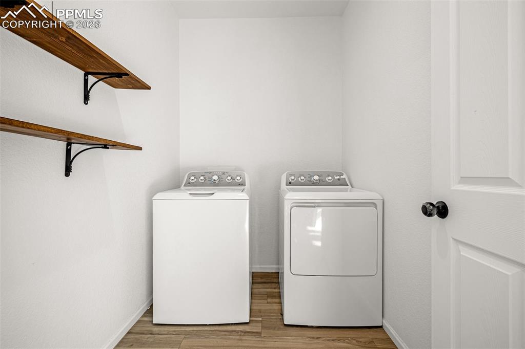 Image 24 of 27: Laundry