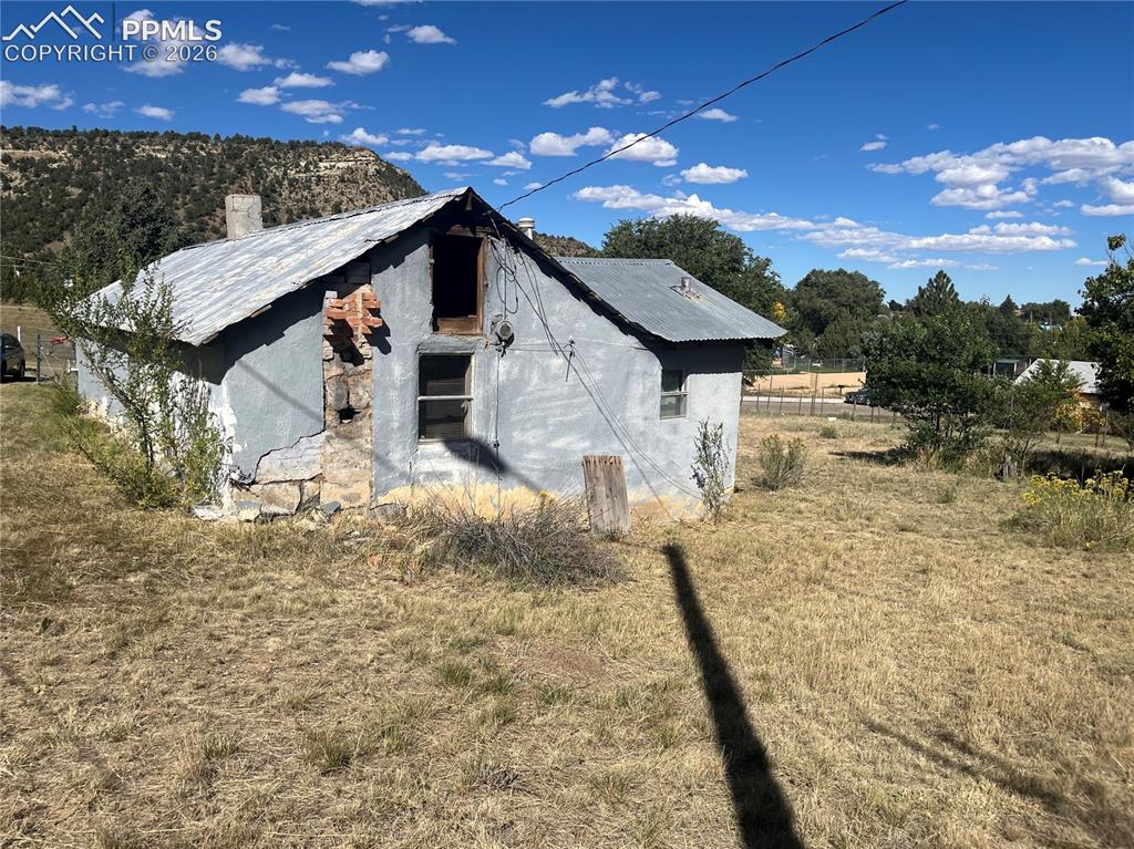 Image 8 of 16: Out Buildings
