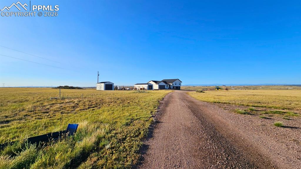Image 2 of 41: Long driveway for 20+ Cars