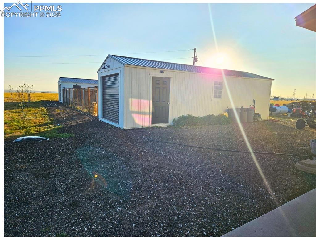 Image 42 of 46: Large Tandem Garage / Storage