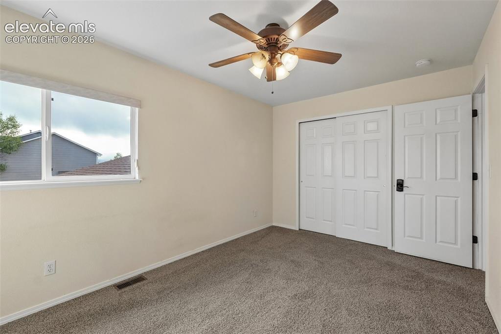 Image 15 of 25: Bedroom
