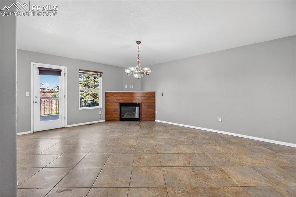 Image 5 of 24: Living Room