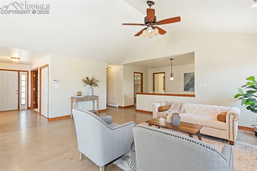 Image 5 of 35: Living Room