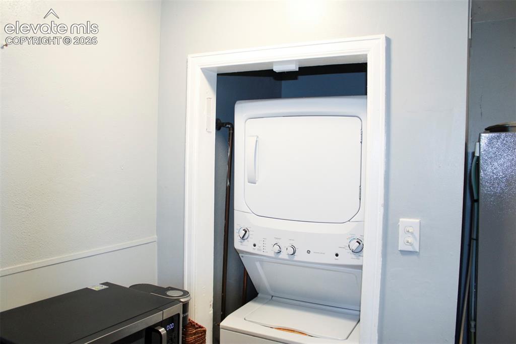 Image 19 of 29: Laundry