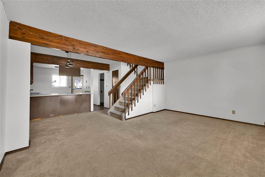 Image 12 of 23: Living Room