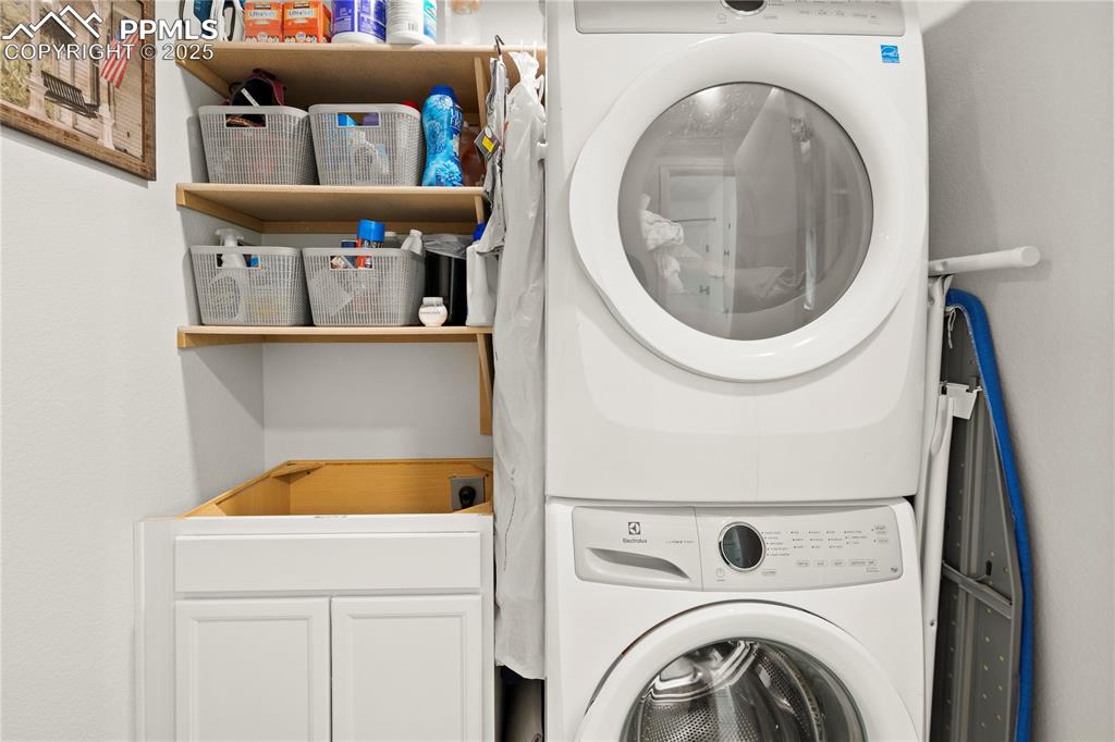 Image 30 of 45: Laundry