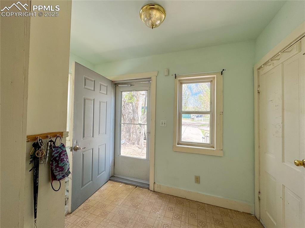 Image 8 of 23: Entry