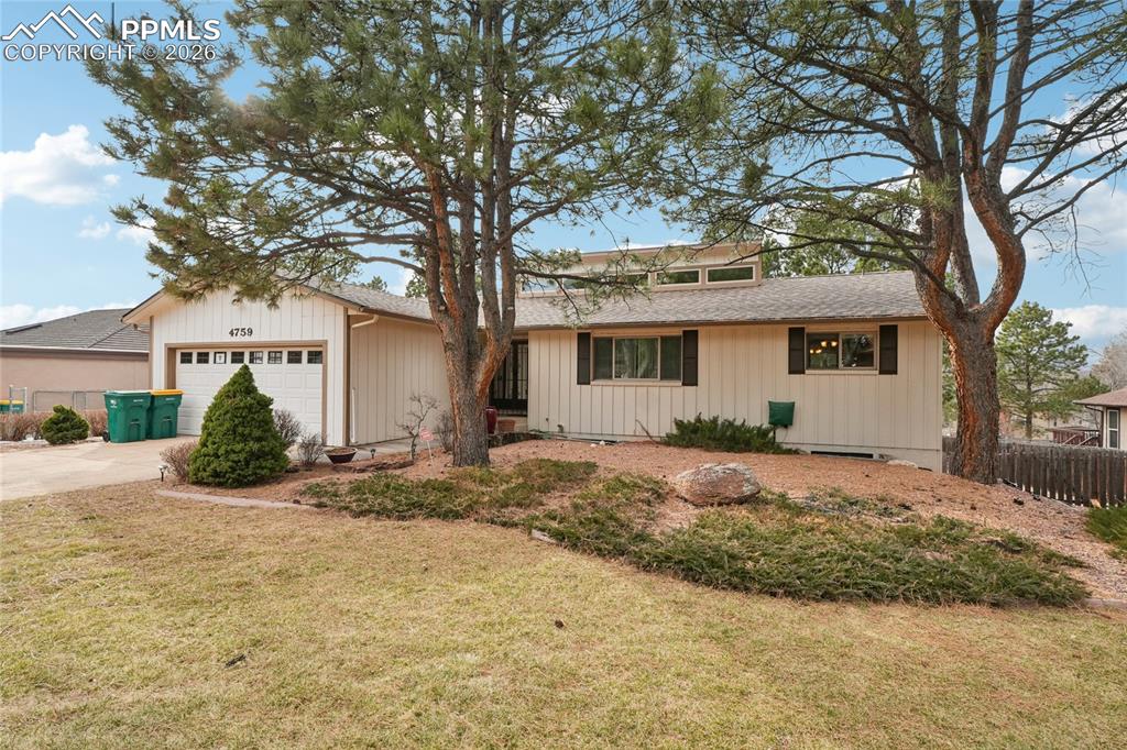 Caption: This well-maintained home is in a quiet cul-de-sac yet so close to city amenities.