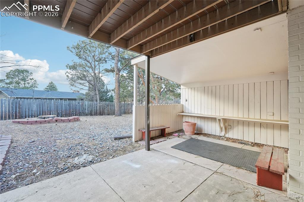 Image 43 of 48: Patio