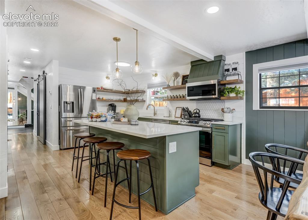 Image 12 of 49: Kitchen