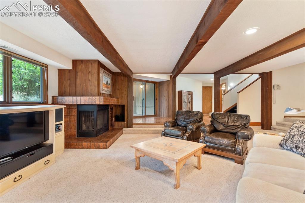 Image 13 of 49: Family Room