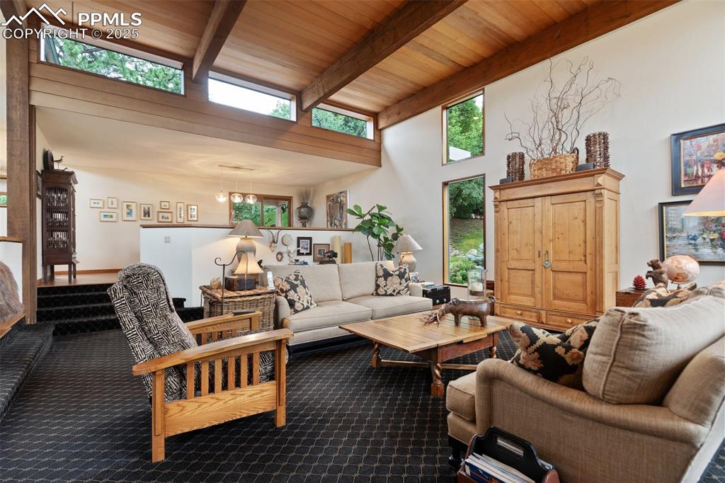 Image 8 of 49: Great Room