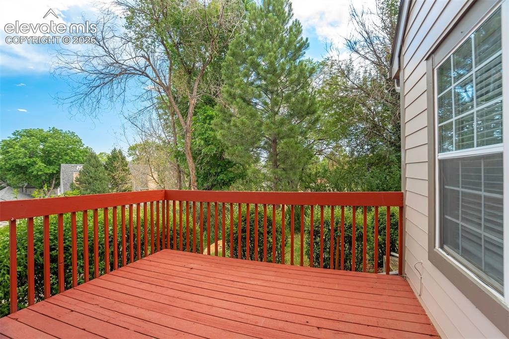Image 35 of 48: Deck