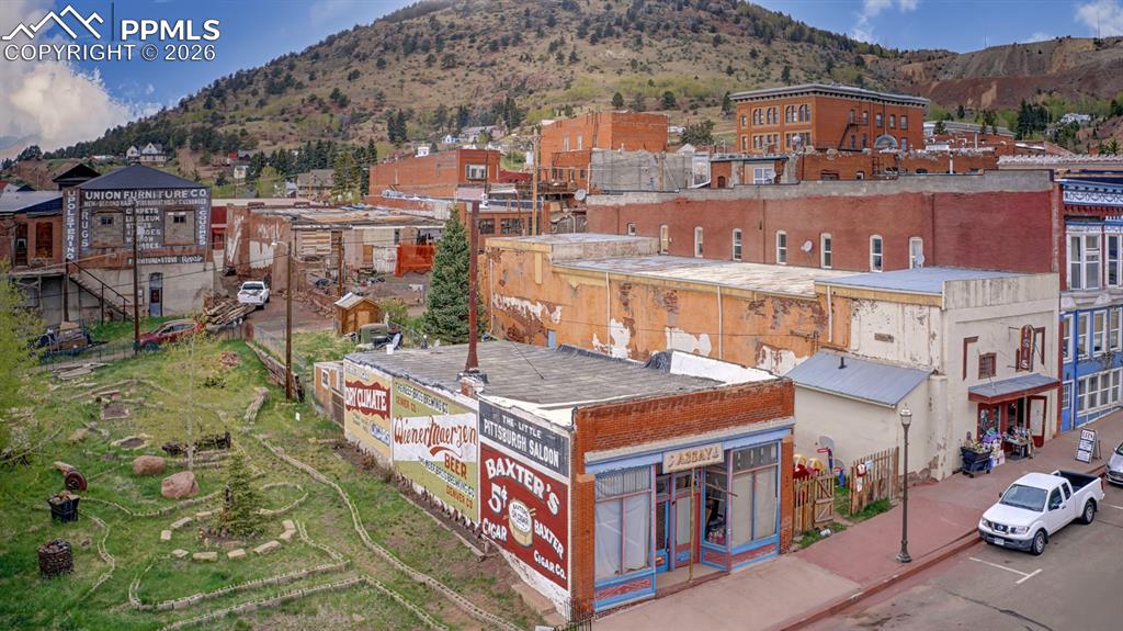 Image 17 of 17: Situated in the peaceful town of Victor