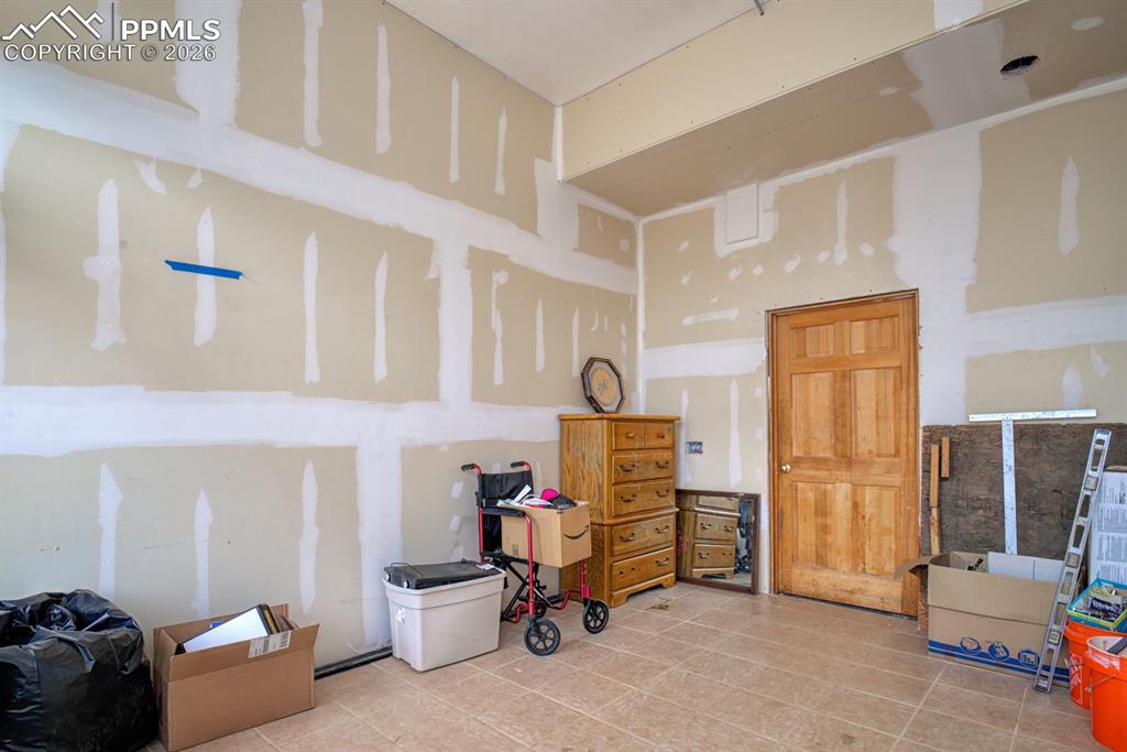 Image 4 of 17: Great commercial potential