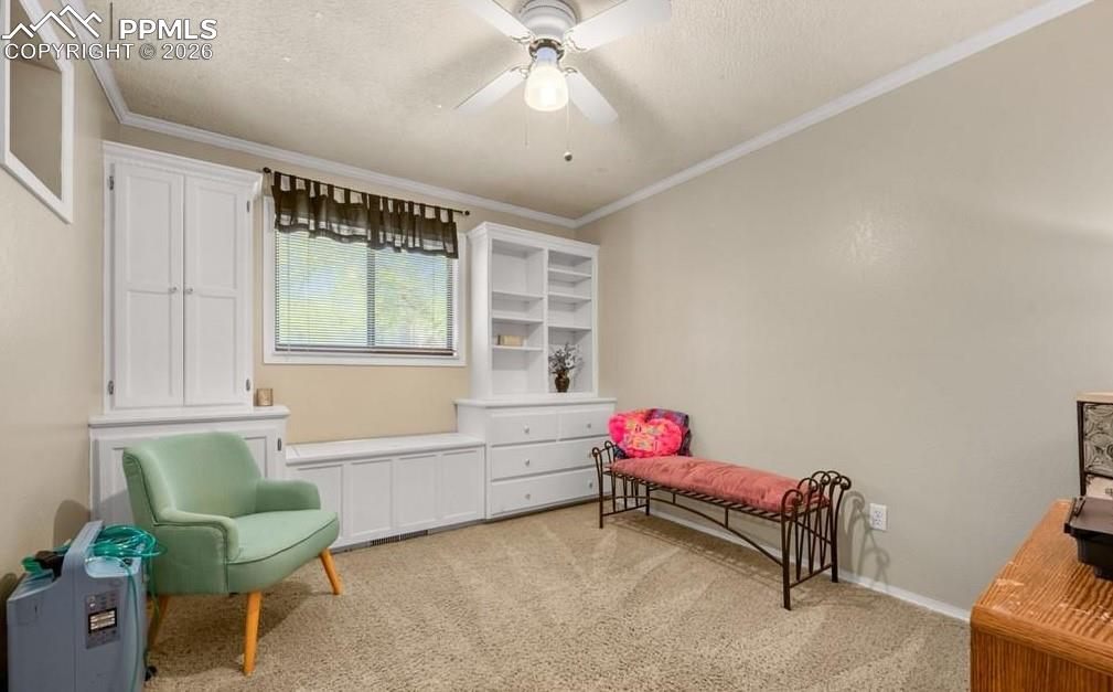 Image 17 of 32: Sitting Room