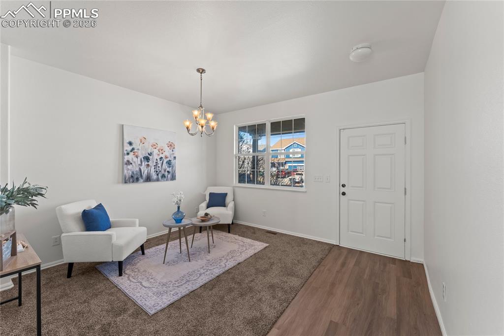 Image 4 of 25: Sitting Room