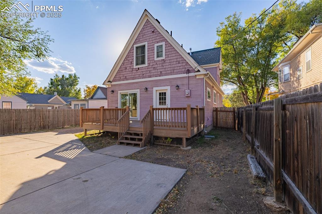 Image 33 of 45: Back of Structure