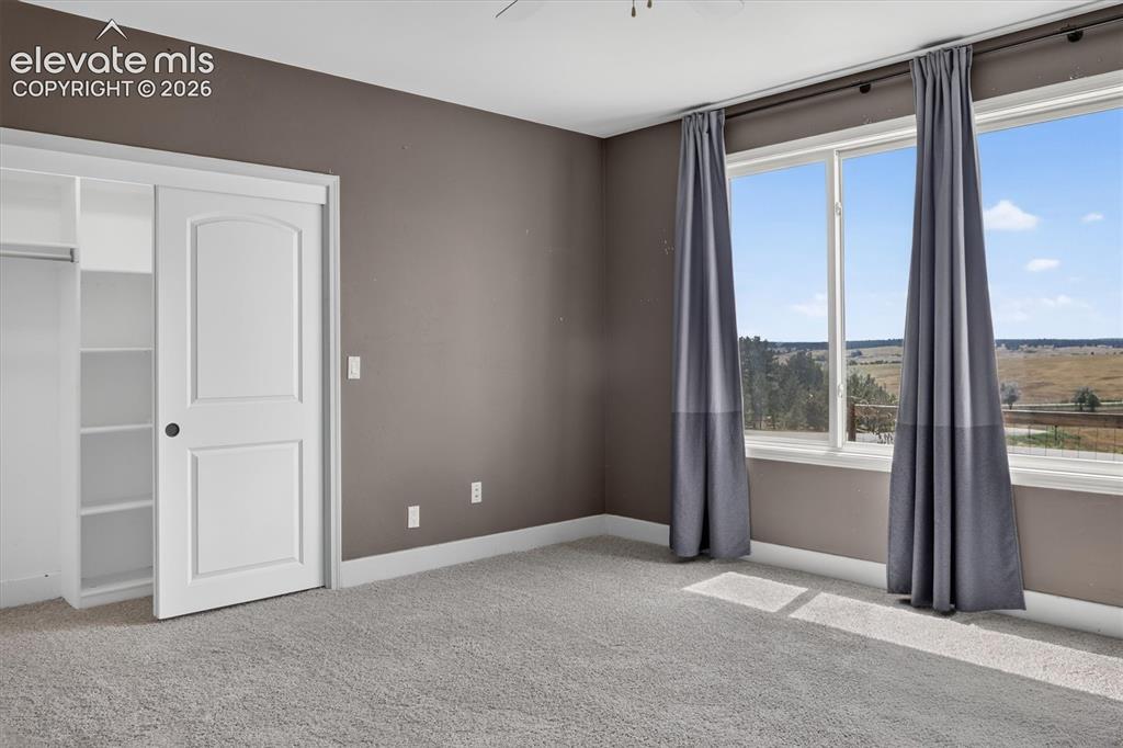 Image 31 of 43: Ensuite Walkout Basement