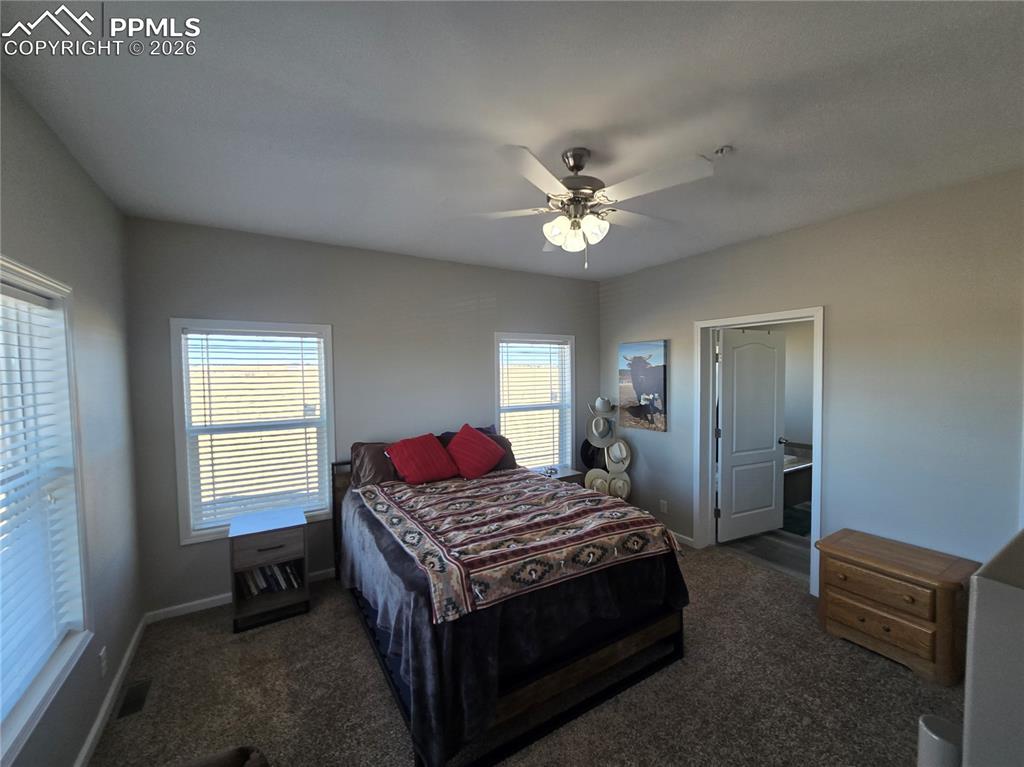 Image 4 of 9: Master Bedroom