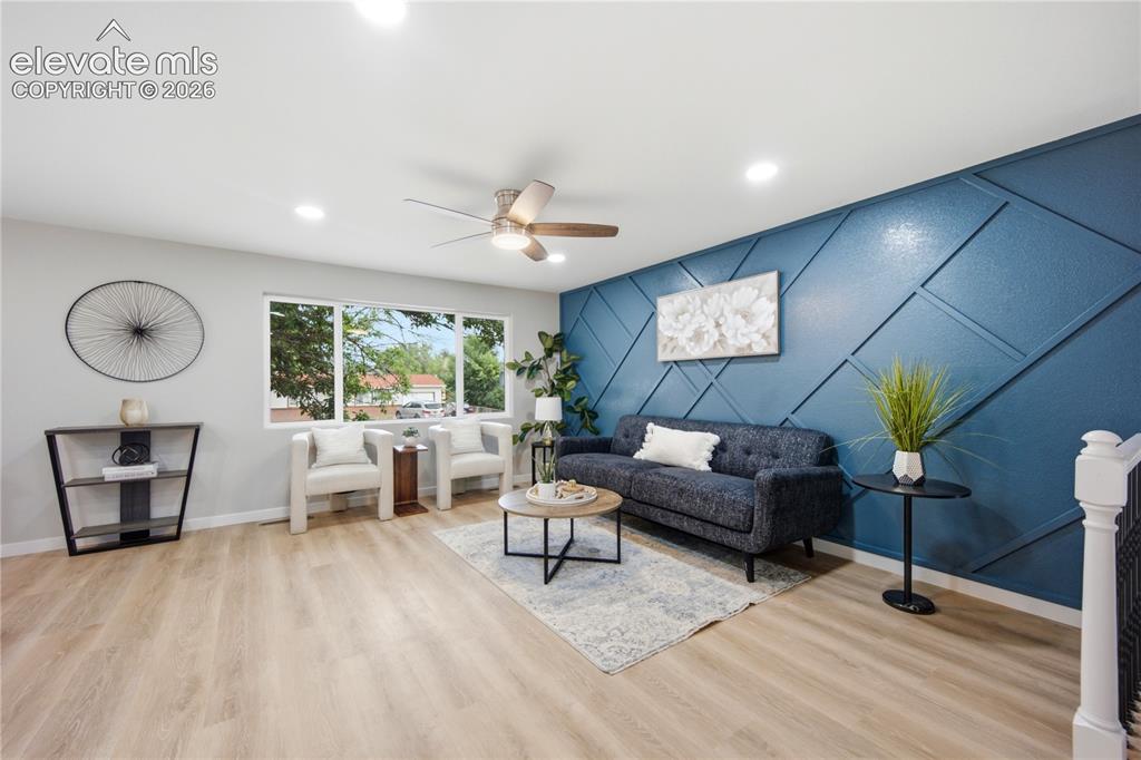 Image 9 of 50: Living Room