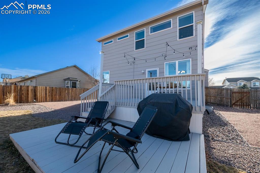 Image 36 of 50: Back of Structure