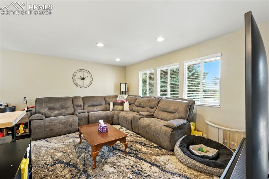 Image 12 of 40: Living Room