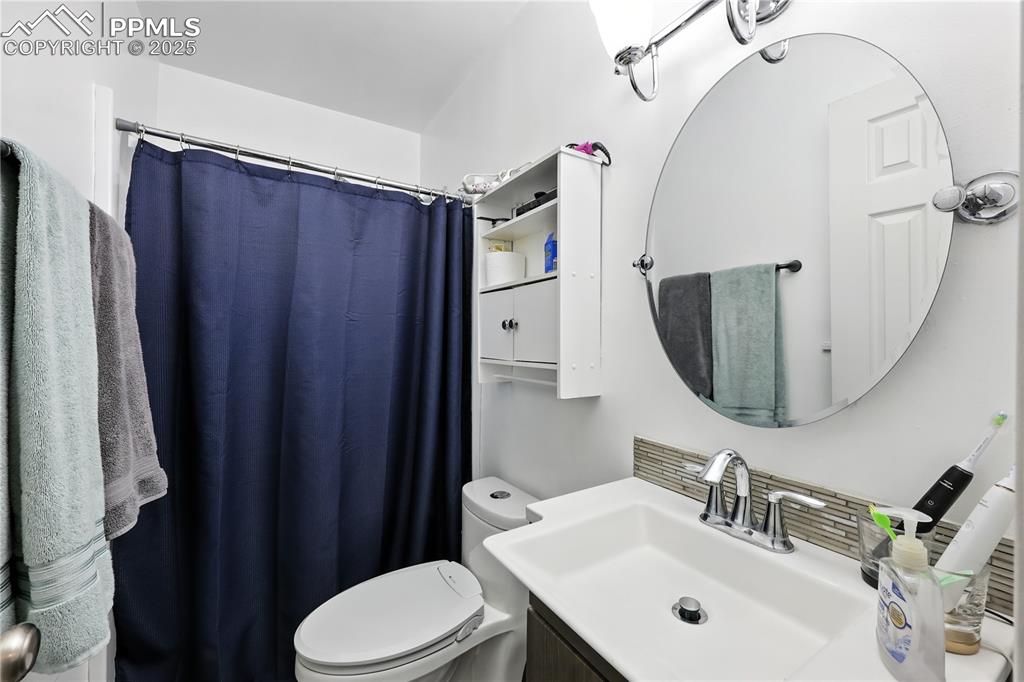 Image 18 of 40: Master Bathroom