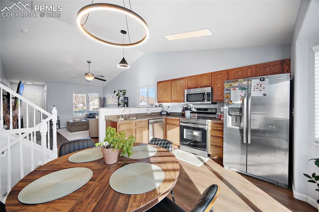 Image 13 of 35: Kitchen