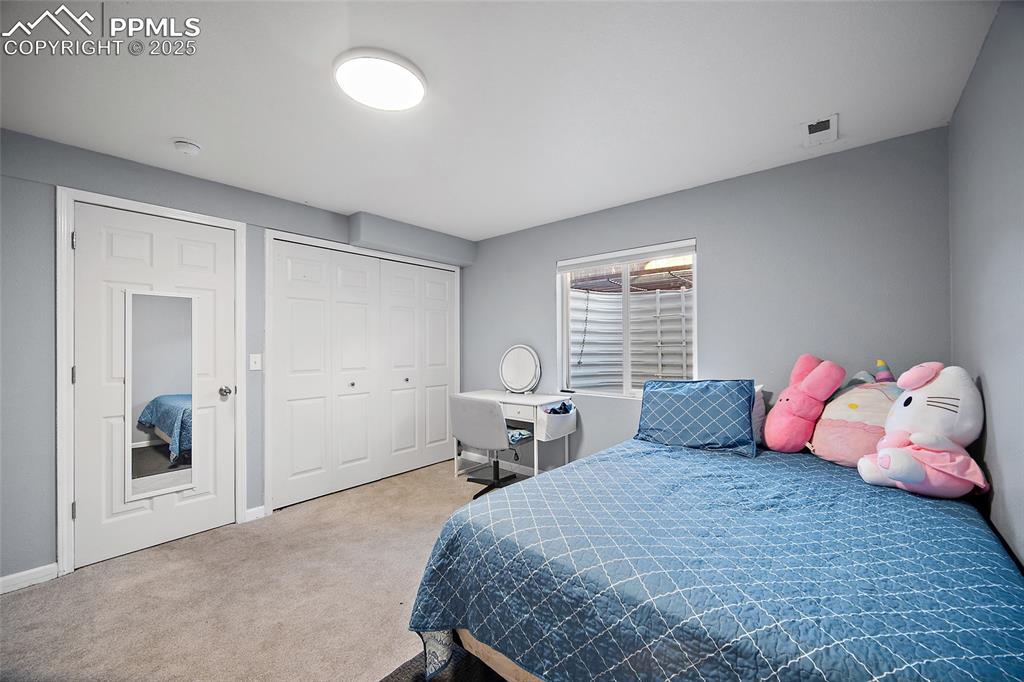 Image 28 of 35: Bedroom