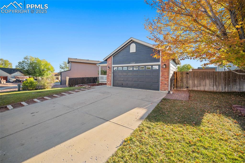 Image 3 of 35: Front of Structure