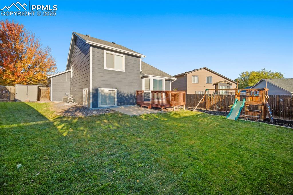 Image 31 of 35: Back of Structure