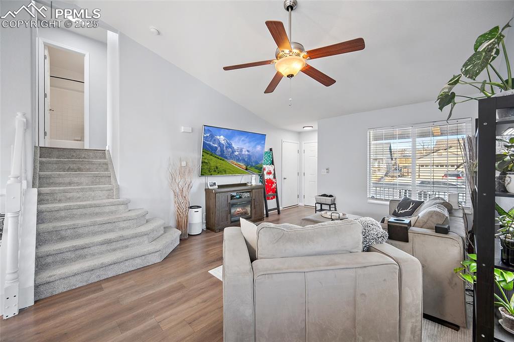 Image 8 of 35: Living Room