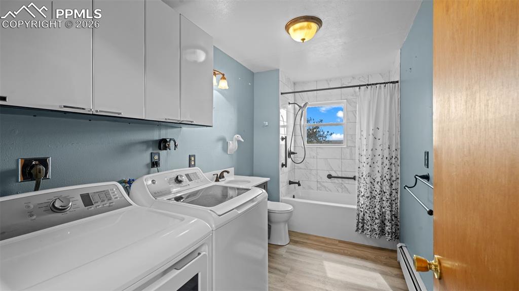 Image 11 of 37: Laundry
