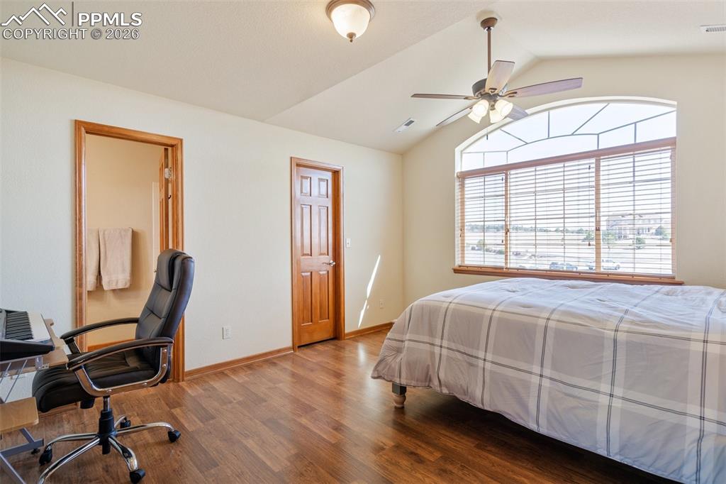 Image 25 of 49: Bedroom